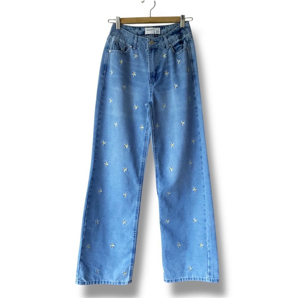 Banjara Daisy Embroidered Wide Leg Jeans Size 3/25